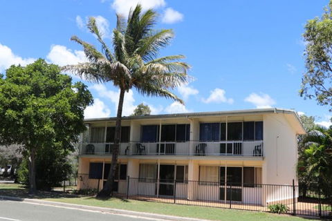 Pippies Beachhouse - Holiday Find 0