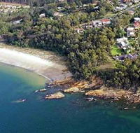 Gibsons by the Beach - Holiday Find