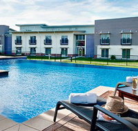 Springs Resort - Shoalhaven Sports Motel - Holiday Find