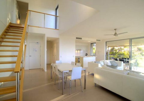 Rainbow Sea Resort - Holiday Find 0