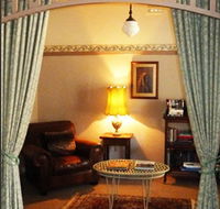 Old England Accommodation