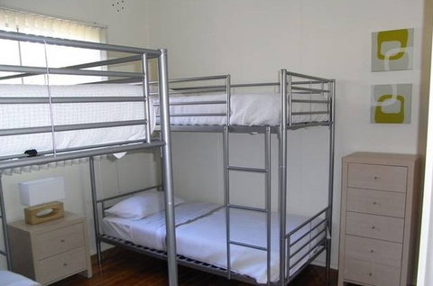 A Husky Sea-Esta - Holiday Find 1