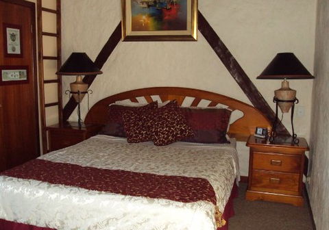 Castle On The Hill Bed And Breakfast - Holiday Find 5