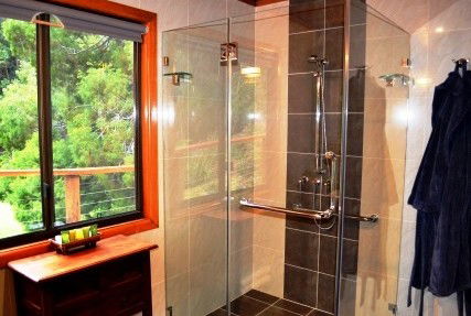 A Waterfall Hideout-Rainforest Cabin For Couples - Holiday Find 0