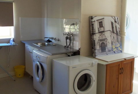 Apartment 2 On Oxide - Holiday Find 3
