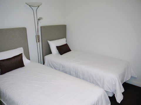 Silver Earth Accommodation - Holiday Find 1