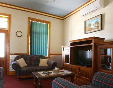 Jadan Cottages - Holiday Find 1