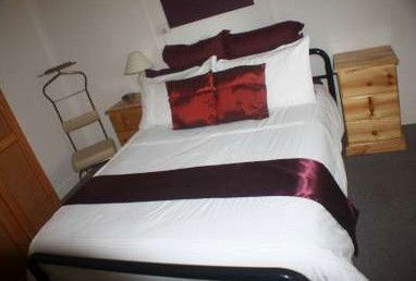 Unique Outback Cottages - Hebbard Cottage - Holiday Find 1