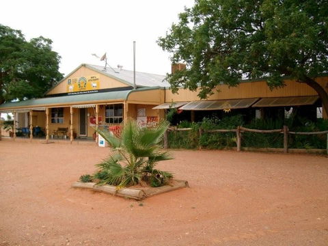 Packsaddle Roadhouse - Holiday Find 0