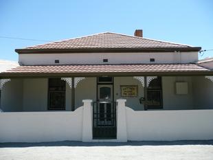 Cottage On Rowe - Holiday Find 1