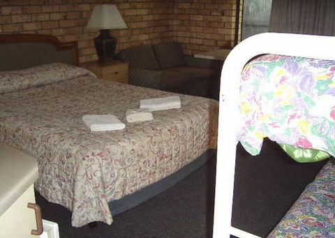 Snowdream Motel - Holiday Find 1