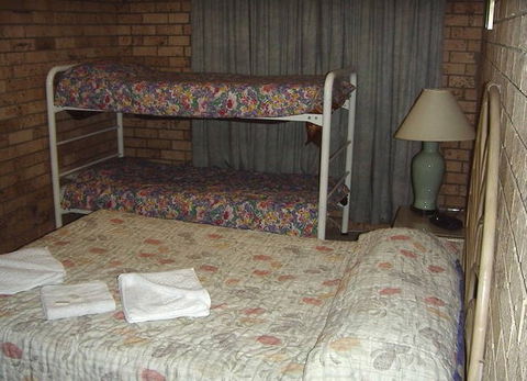 Snowdream Motel - Holiday Find 2