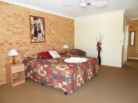 Club Motel Tumbarumba - Holiday Find 2