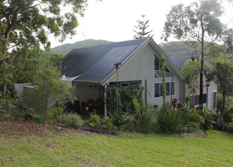 Nelson Bay Bed And Breakfast - Holiday Find 1