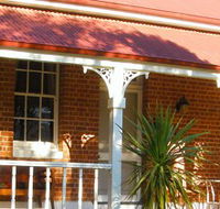 Araluen Old Courthouse Bed and Breakfast - Holiday Find