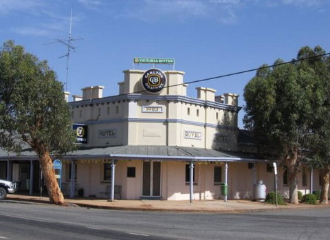Royal Hotel Grong Grong - Holiday Find 0