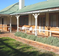 Gundagai Historic Cottages Bed and Breakfast - Holiday Find