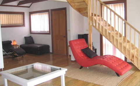 Beach House On Kendalls - Holiday Find 0