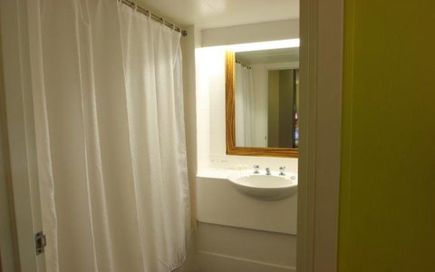 Abey Hotel Sydney - Holiday Find 3