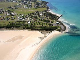 Elliot Heads Holiday Park - Holiday Find 2