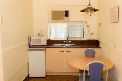 Motel Lodge - Holiday Find 4