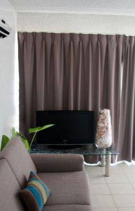 Como Holiday Apartments And Tropical Nites Motel - Holiday Find 1