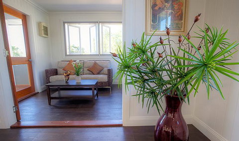 Sippers At Ballandean - Holiday Find 3