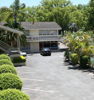 Park Motor Inn - Holiday Find 1