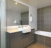 Meriton Serviced Apartments - Broadbeach - Holiday Find