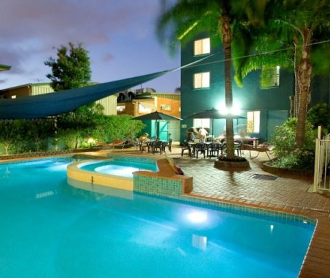 Aquarius Backpackers Gold Coast - Holiday Find 3