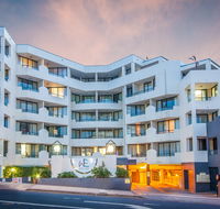 West End Central Apartments