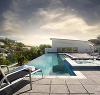 Oaks Gateway on Palmer - Holiday Find