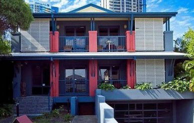 Arrival Accommodation Centre - Holiday Find 2