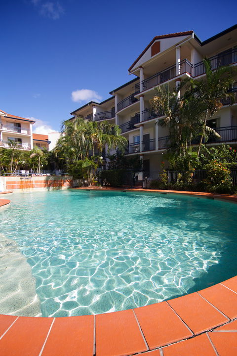 Blue Water Bay Luxury Villas - Holiday Find 4