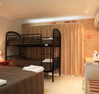 Emerald Central Palms Motel - Holiday Find