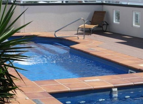 BEST WESTERN PLUS  Cairns Central Apartments - Holiday Find 4