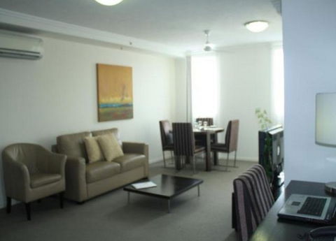 BEST WESTERN PLUS  Cairns Central Apartments - Holiday Find 5