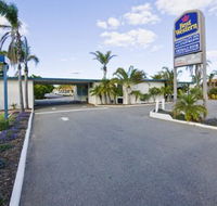 Best Western Hospitality Inn Geraldton - Holiday Find