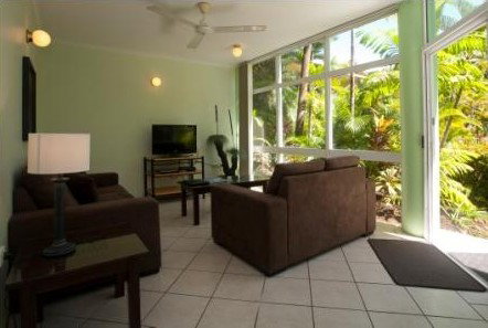 A Tropical Nite - Holiday Find 4