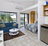 Julians Apartments