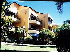 Grangewood Court Holiday Apartments - Holiday Find 1