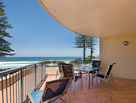 Coolum Baywatch Resort - Holiday Find 0