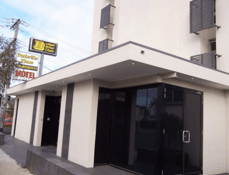 Parkville Place Apartments - Holiday Find