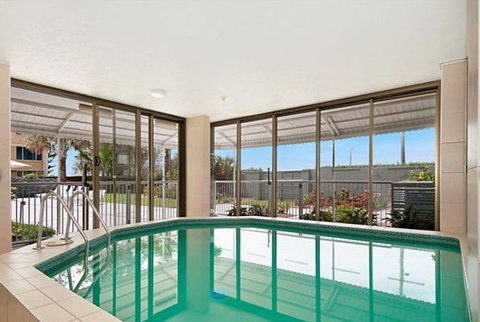 Boulevard Towers - Holiday Find 1
