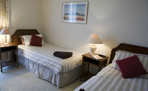 Hillsview Tourist Apartments - Holiday Find 0