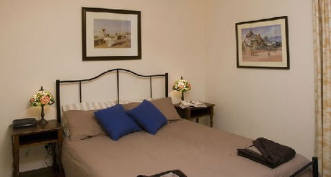 Hillsview Tourist Apartments - Holiday Find 5