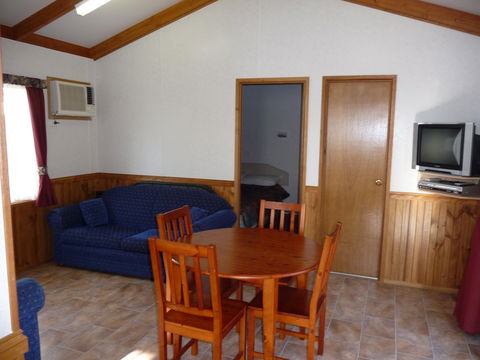 BIG4 Renmark Riverfront Caravan Park - Holiday Find 2