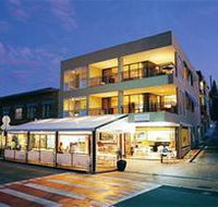 Marine Boutique Beachfront Apartments