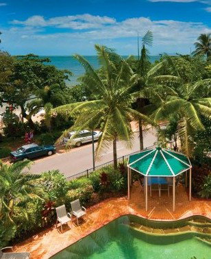 On The Beach Holiday Apartments - Holiday Find 0