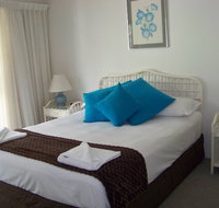 Old Burleigh Court Holiday Apartments - Holiday Find